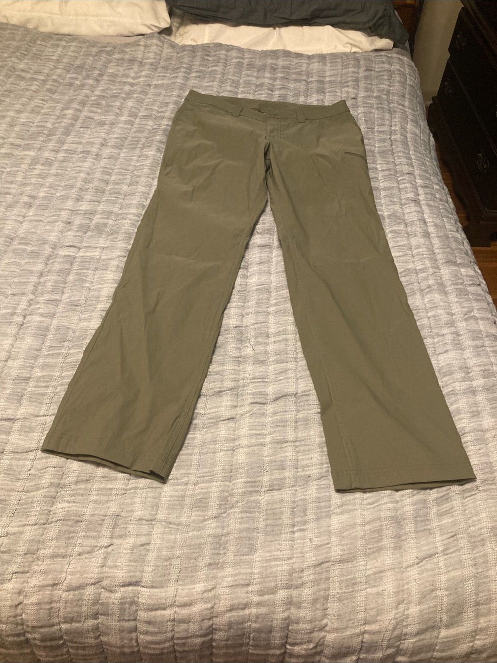 NWOT Eddie Bauer rainier pant 10